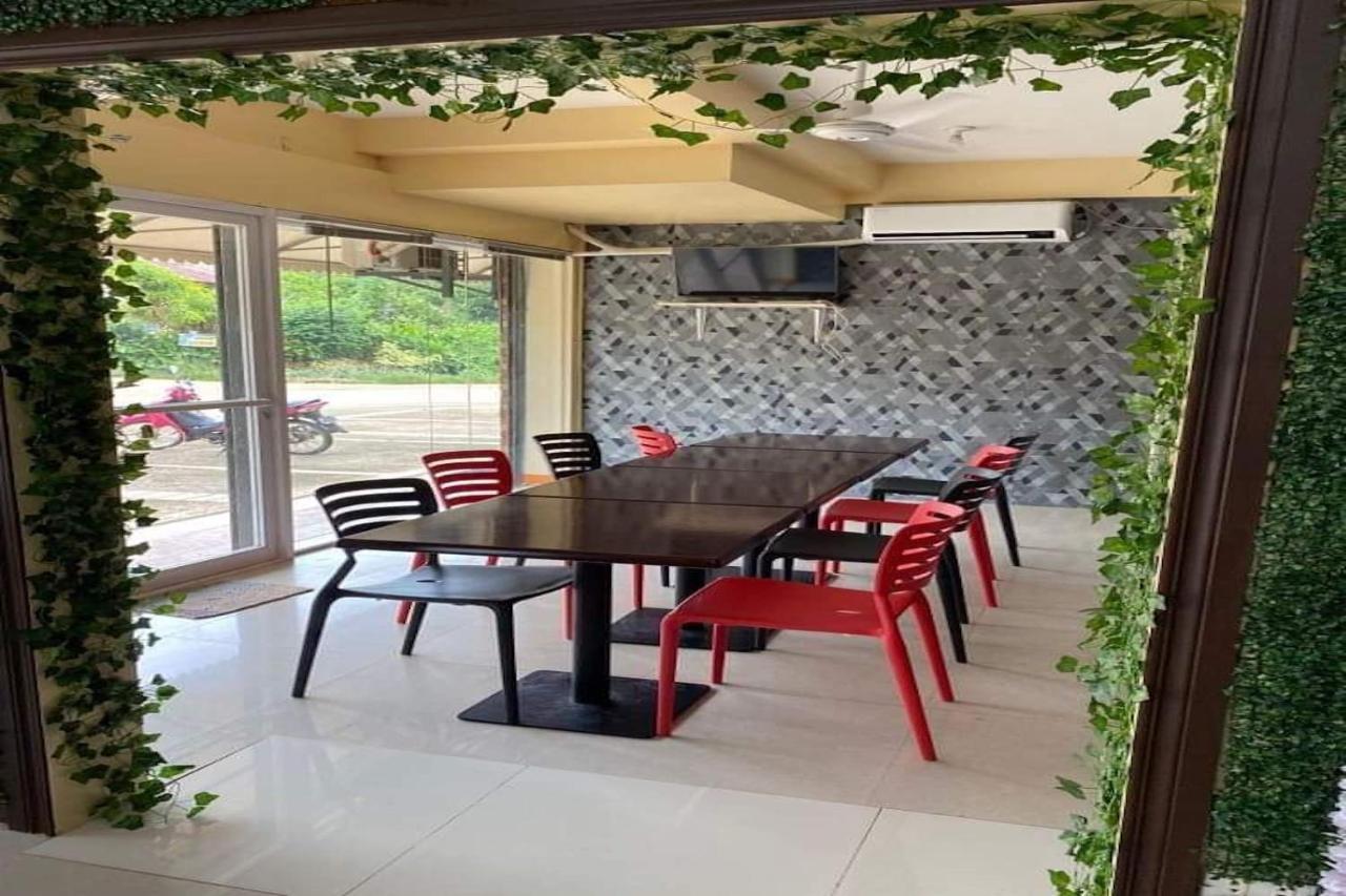 Oyo 900 Tahanan Ni Kuya Juan Puerto Princesa Exterior foto